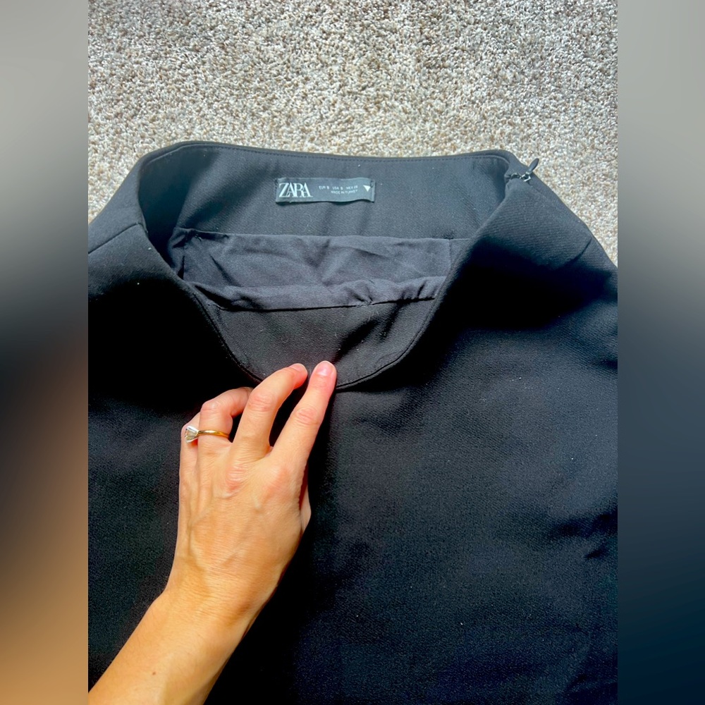 Zara | Black Short Skirt | Size: S